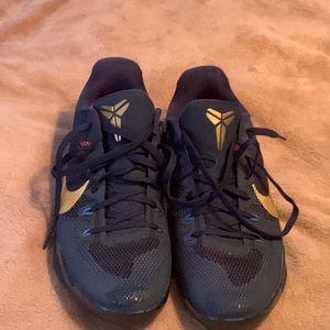 Selling Kobe Bryant shoes